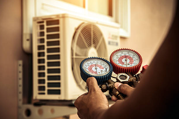 Professional Hvac Repair technician working in Schwertner, TX